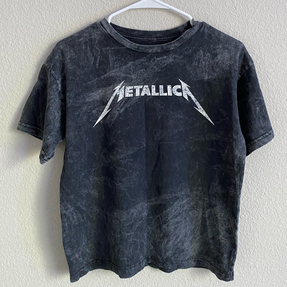 Metallica band shirt